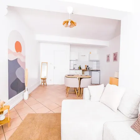 Le Cazotte - Downtown Apartment *