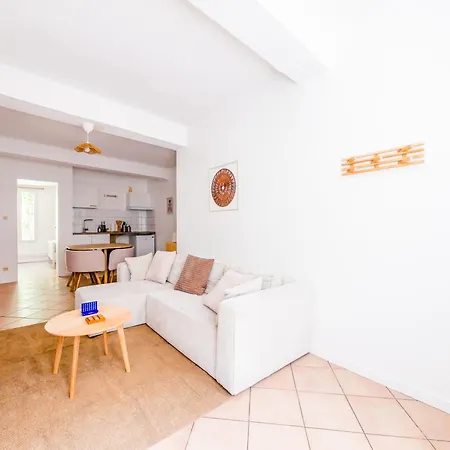 Le Cazotte - Downtown Apartment *